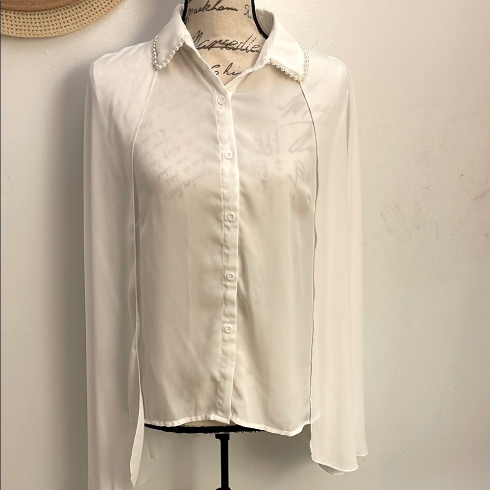 SHEIN | Cape White Long Sleeve Button Down Shirt Vintage Look Size M